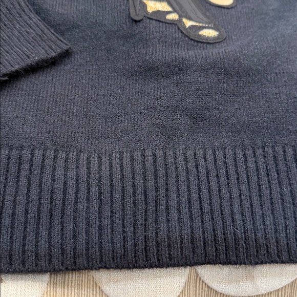 Cute Black Sweater with Bear Design it’s NOT Ralph Lauren - Picture 7 of 10